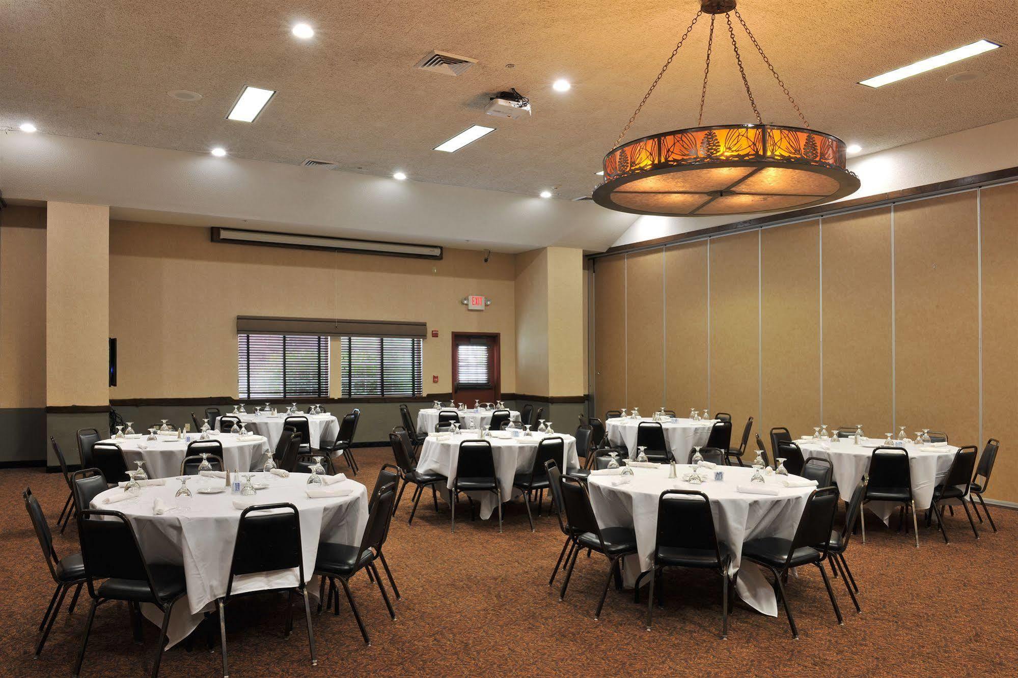 Stoney Creek Hotel 컬럼비아 외부 사진